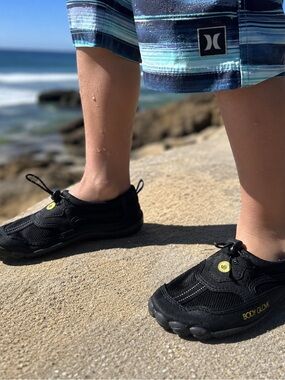 Body Glove Water Shoes Kids Size 1 Black Slip-On Aqua Shoes NWT